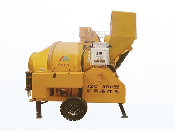 礦用濕噴臺(tái)車(chē)，礦用混凝土泵，礦用攪拌機(jī)發(fā)貨